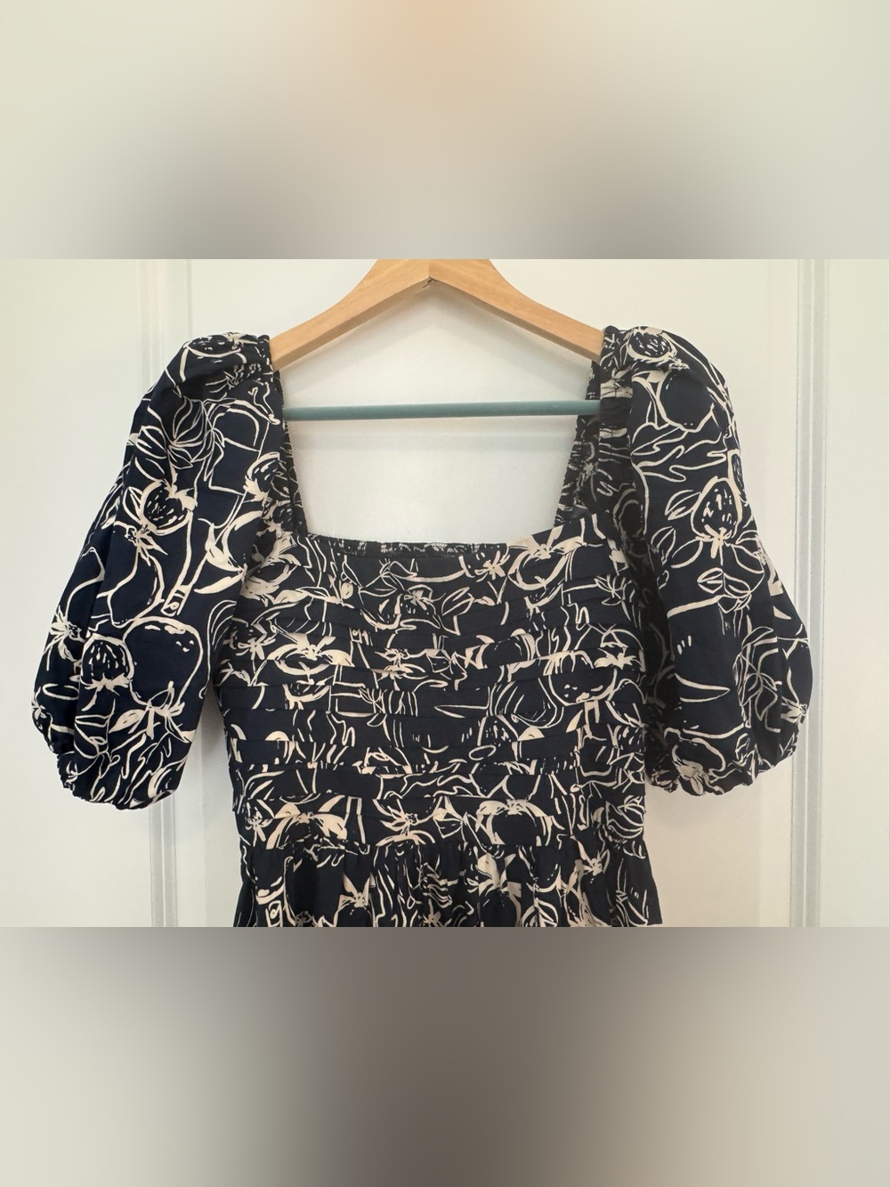 NWT Abercrombie & Fitch puff sleeve dress - Picture 6 of 6
